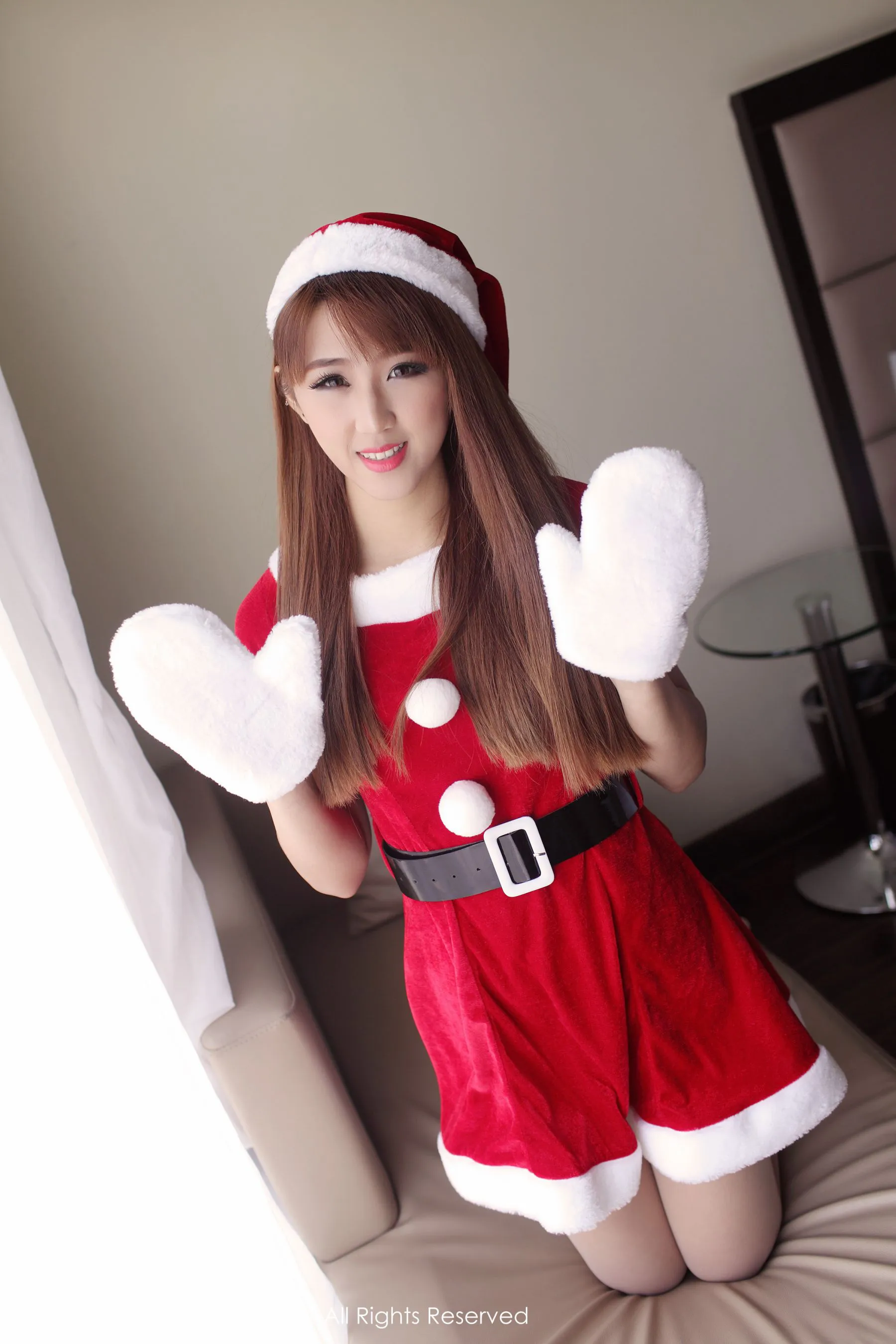 区静瑶《小女生yoyo》 秀人网 No.091-渣男图社