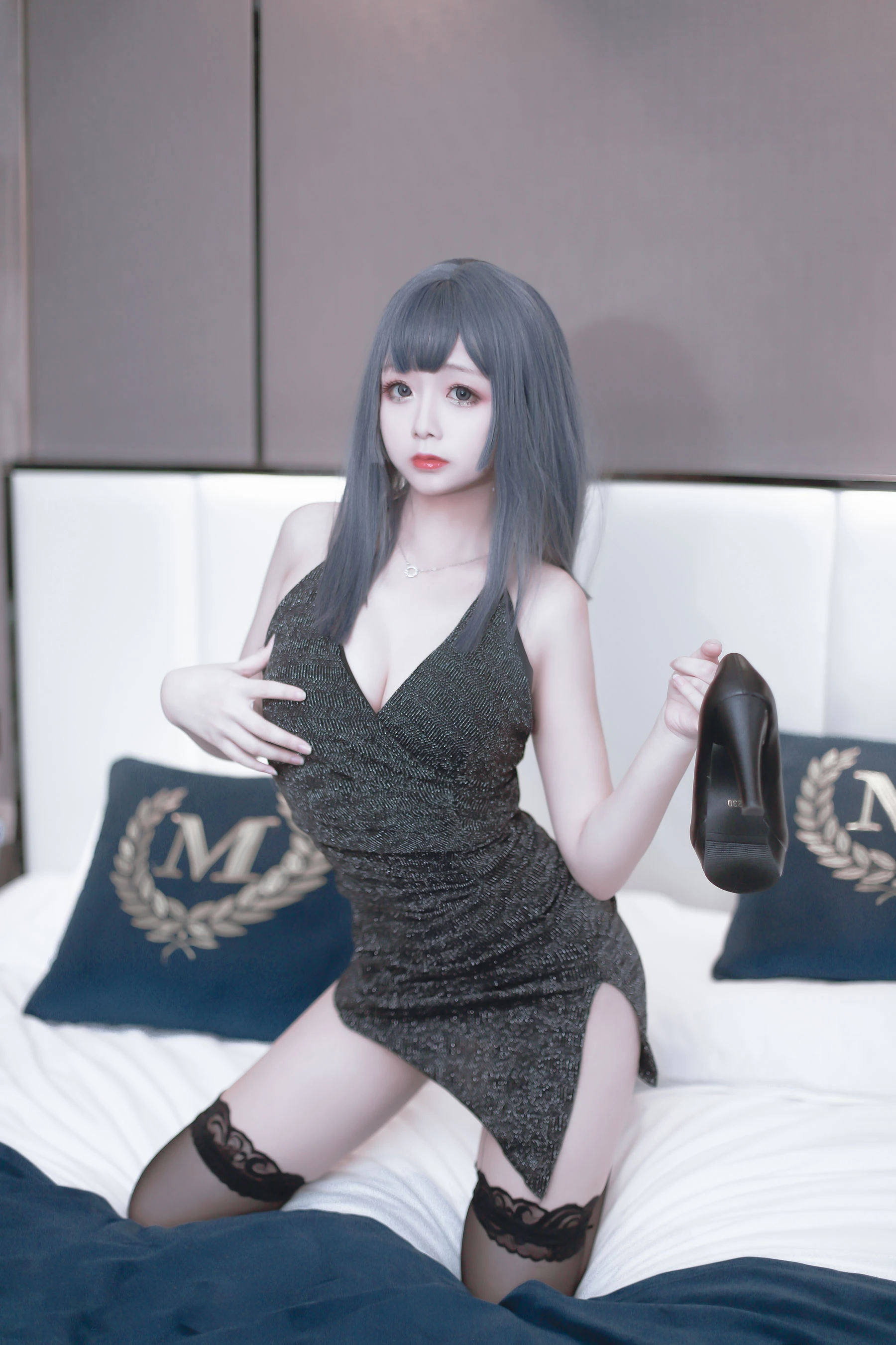 Cosplay日奈娇 – 黑色礼服 [40张]-渣男图社