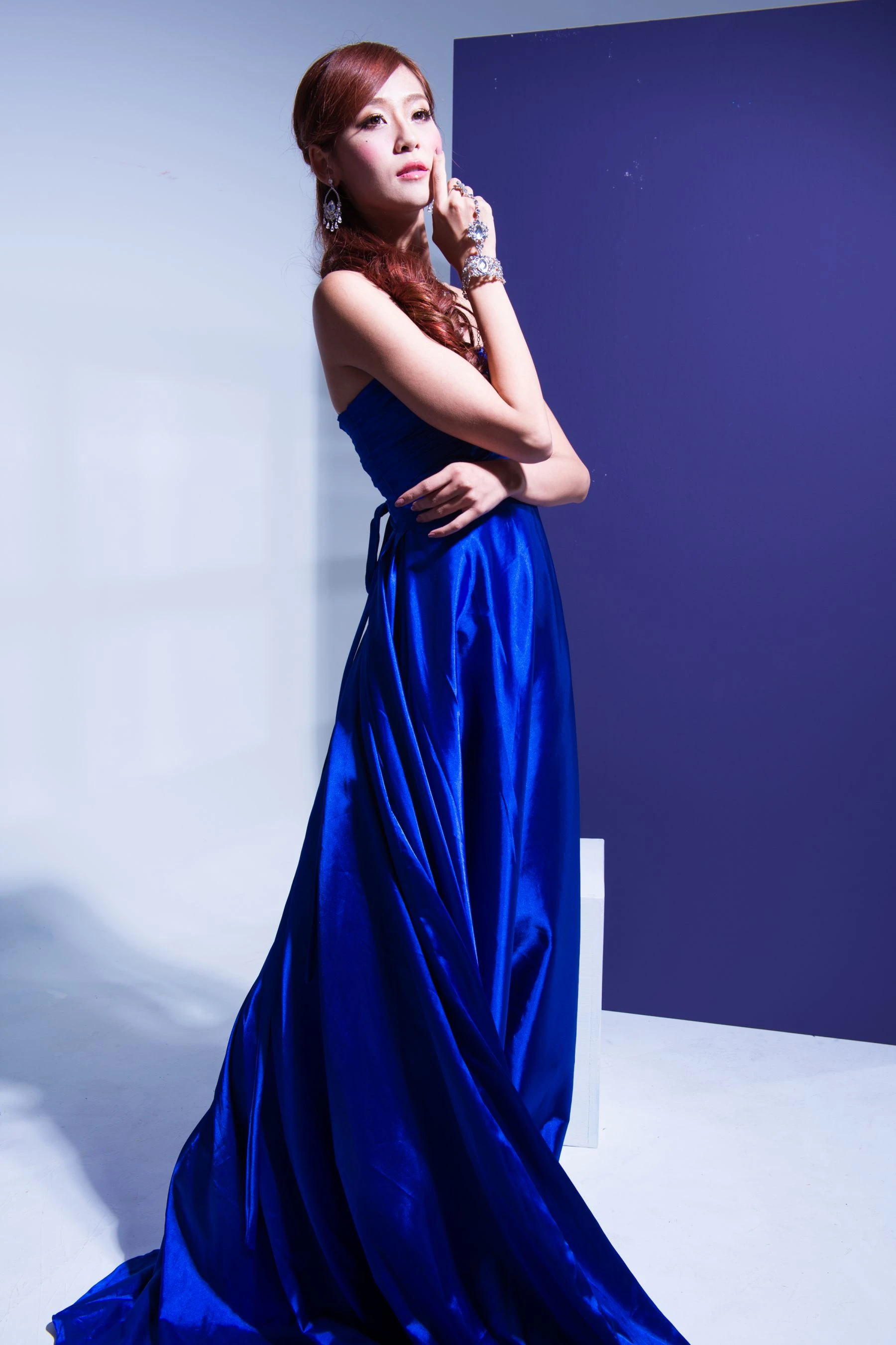 Winnie/庄温妮《棚拍婚紗系列》-渣男图社