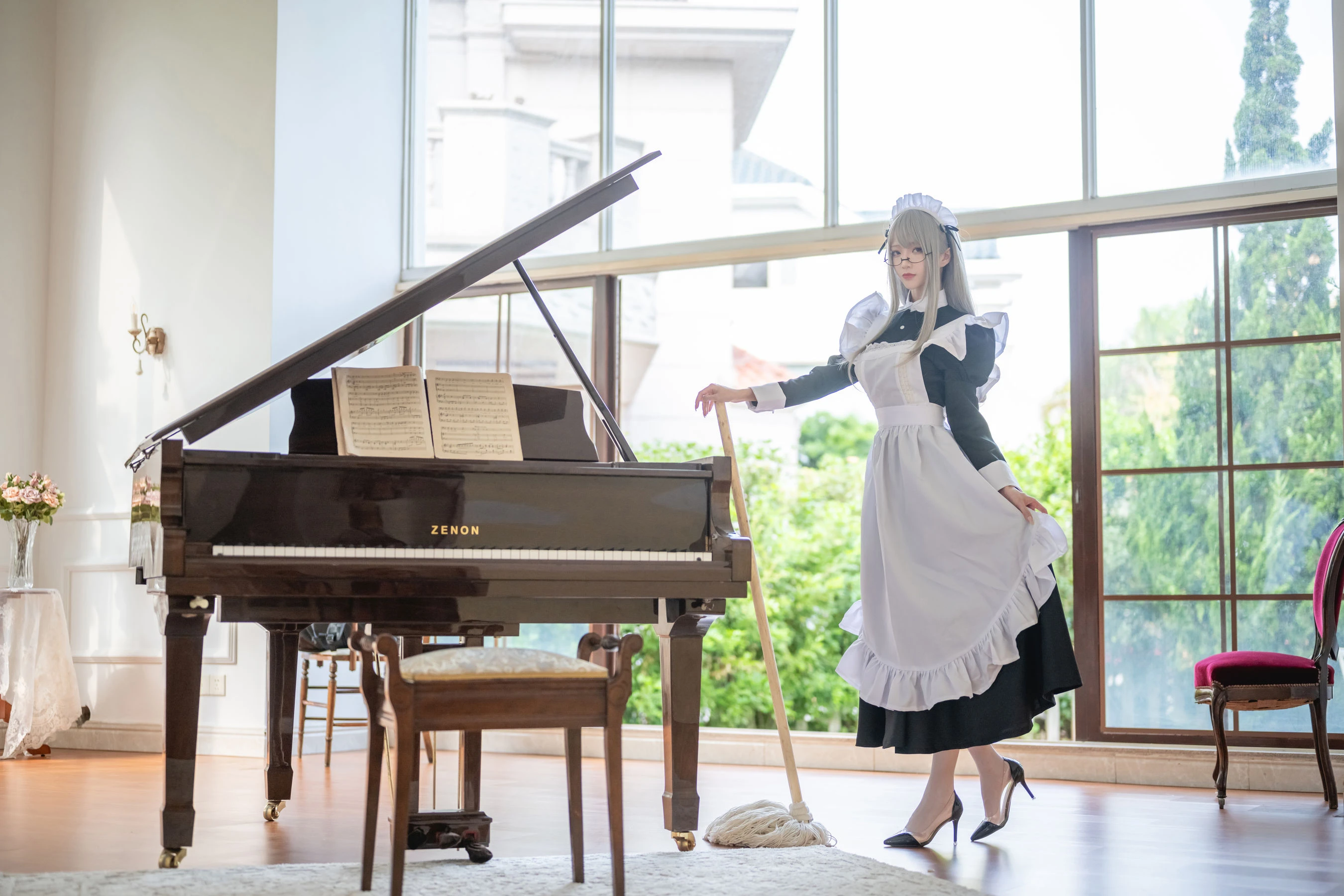 长腿Coser青青子Js – 职业恋爱-渣男图社