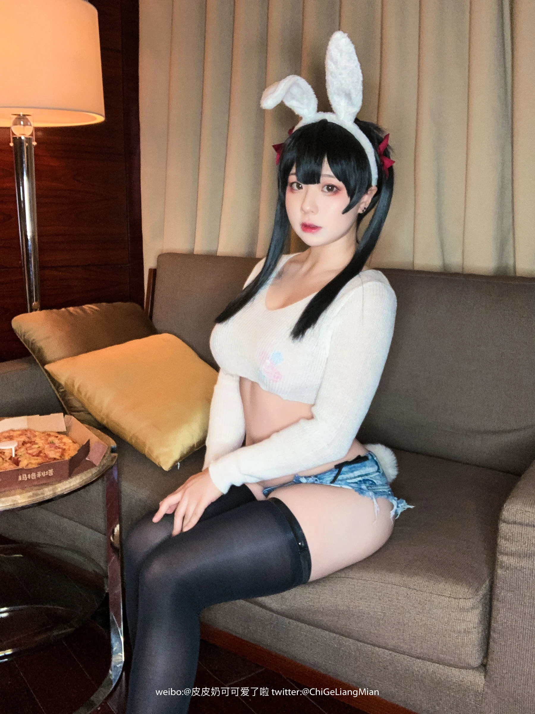皮皮奶可可爱了啦 披萨白兔-渣男图社