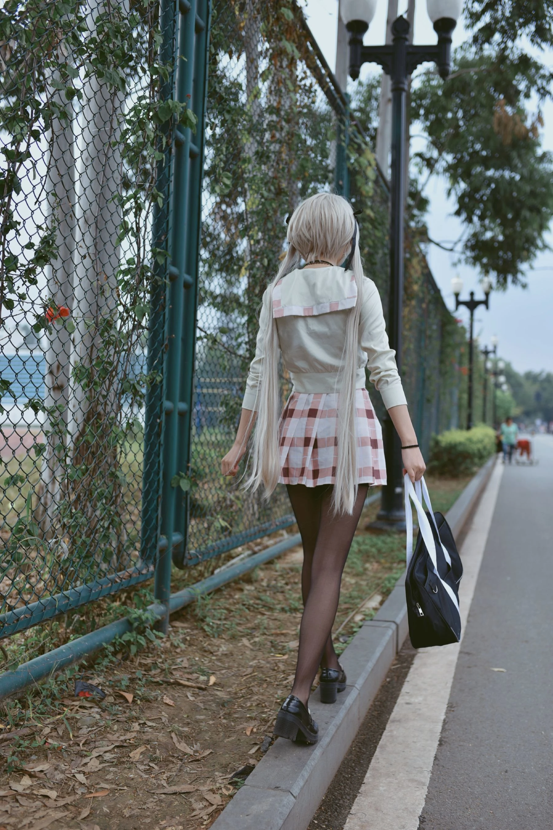 清纯少女五更百鬼 校服穹-渣男图社