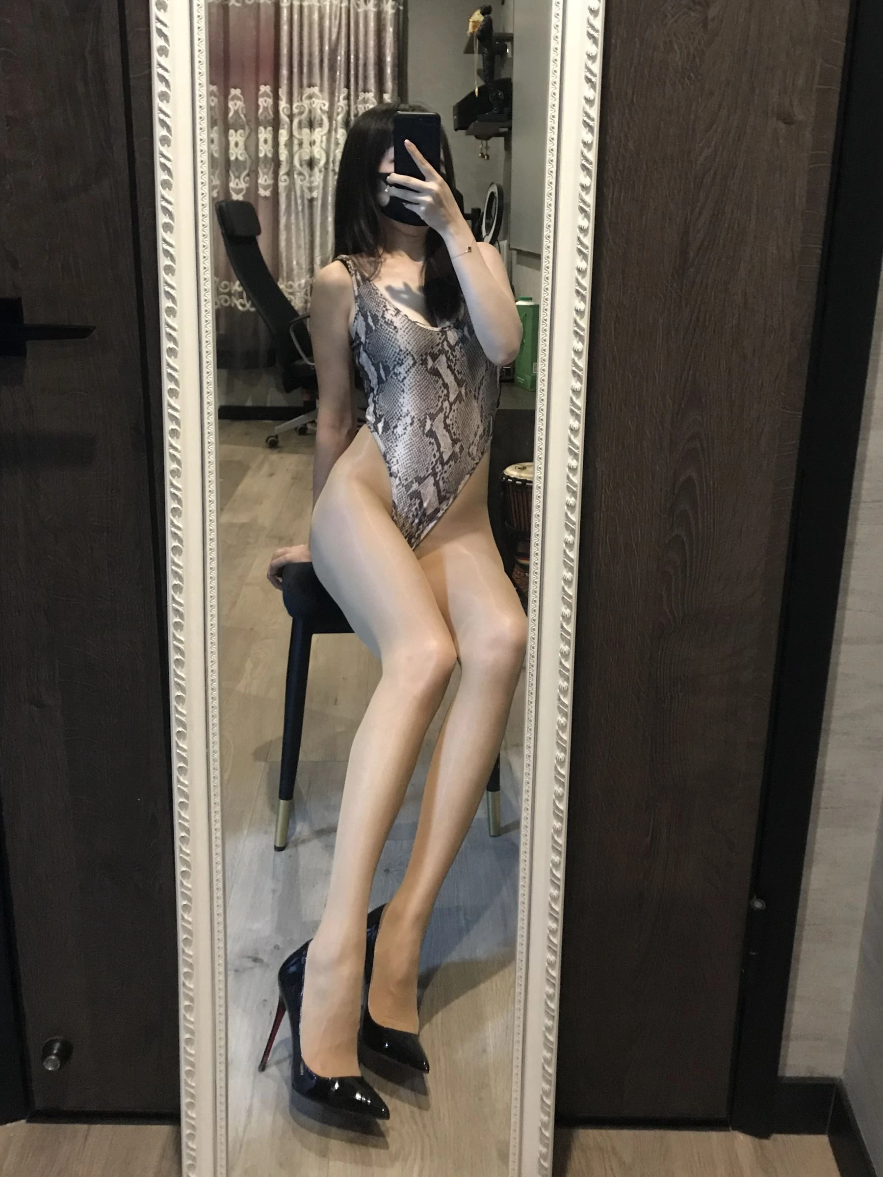 丝足博主麋鹿_Monroe 2020.06.20 丝享-渣男图社