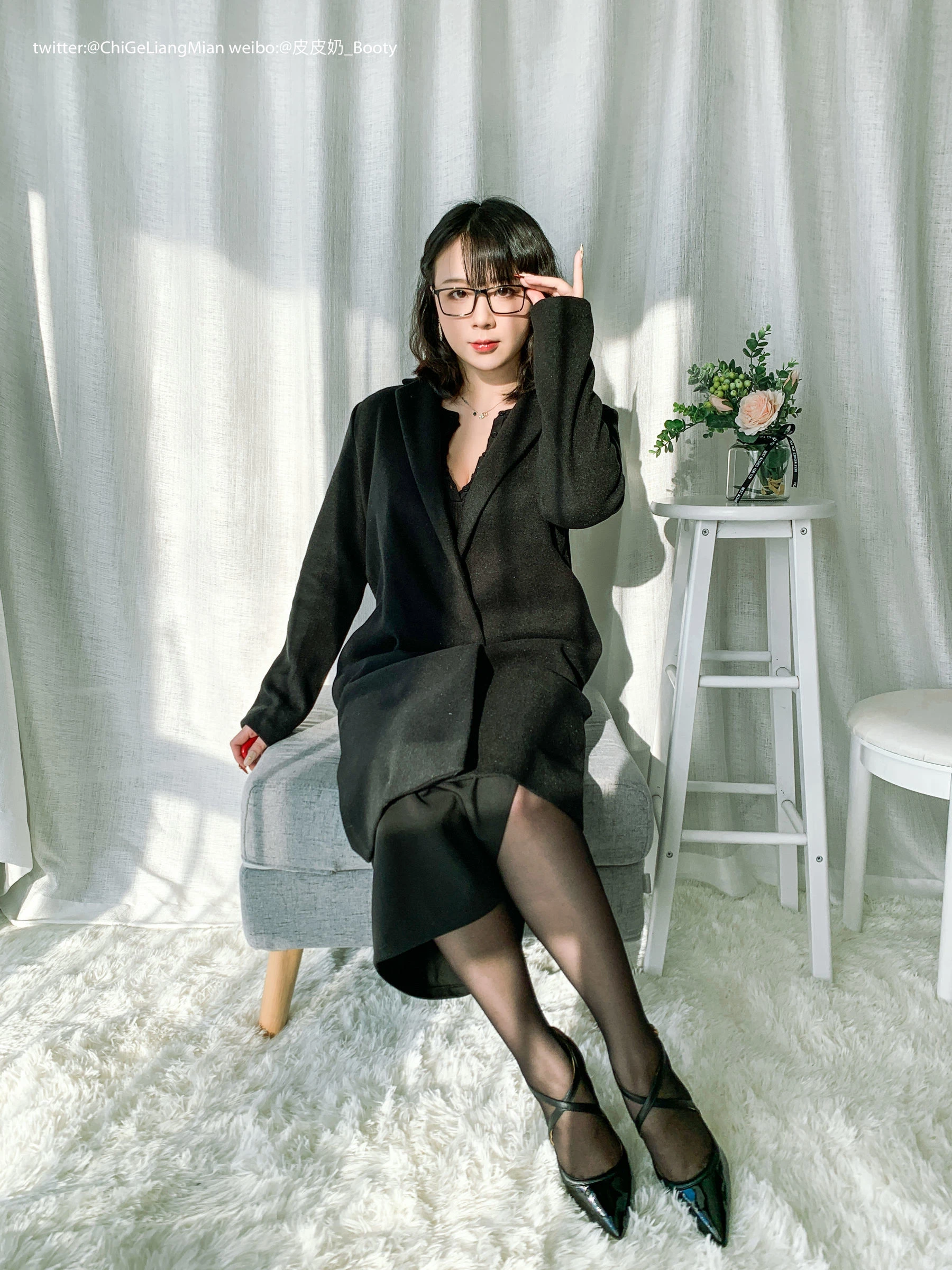 皮皮奶可可爱了啦 黑色OL-渣男图社