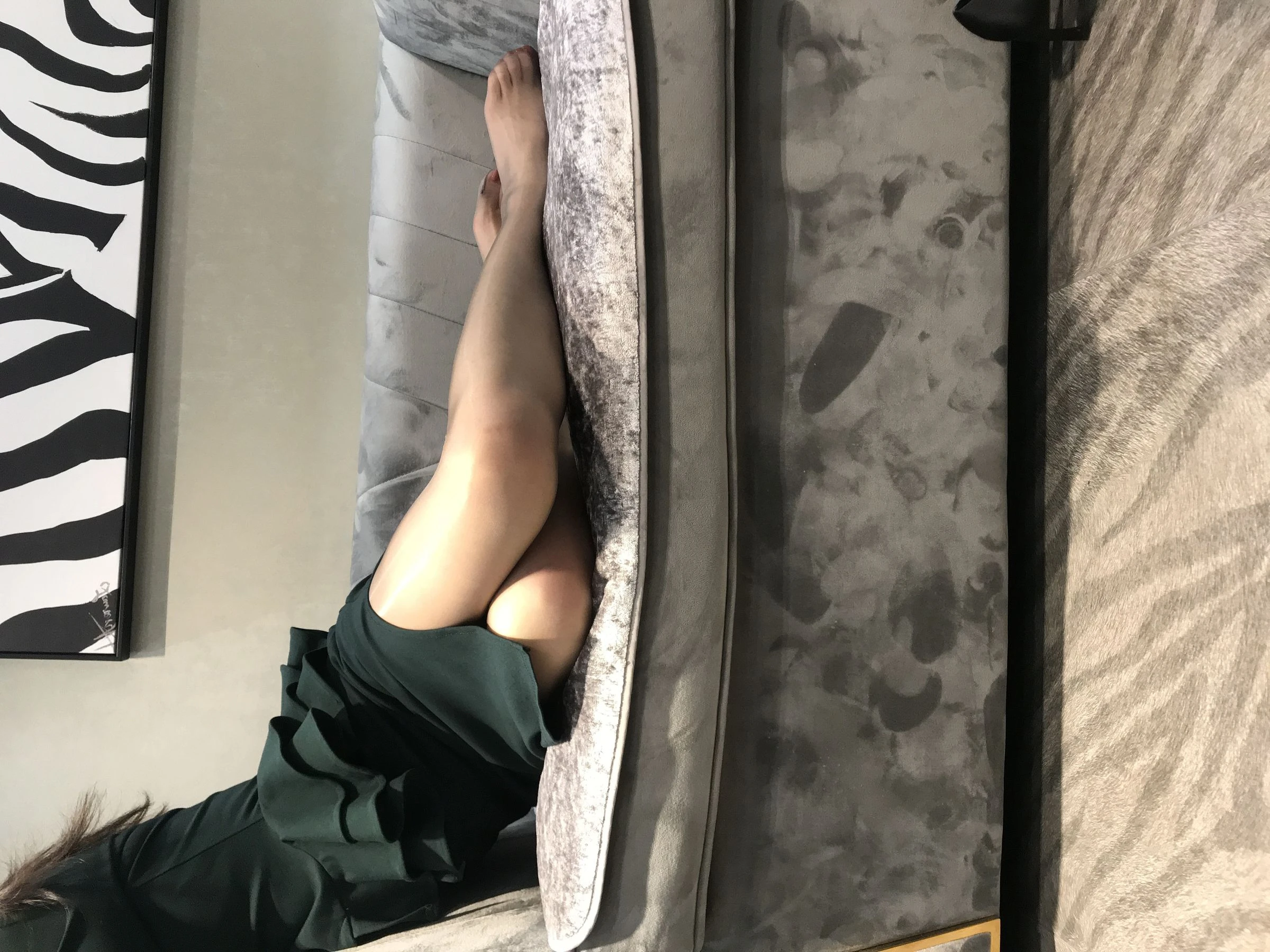 丝足博主麋鹿_Monroe 2020.04.30 贵妇丝足-渣男图社