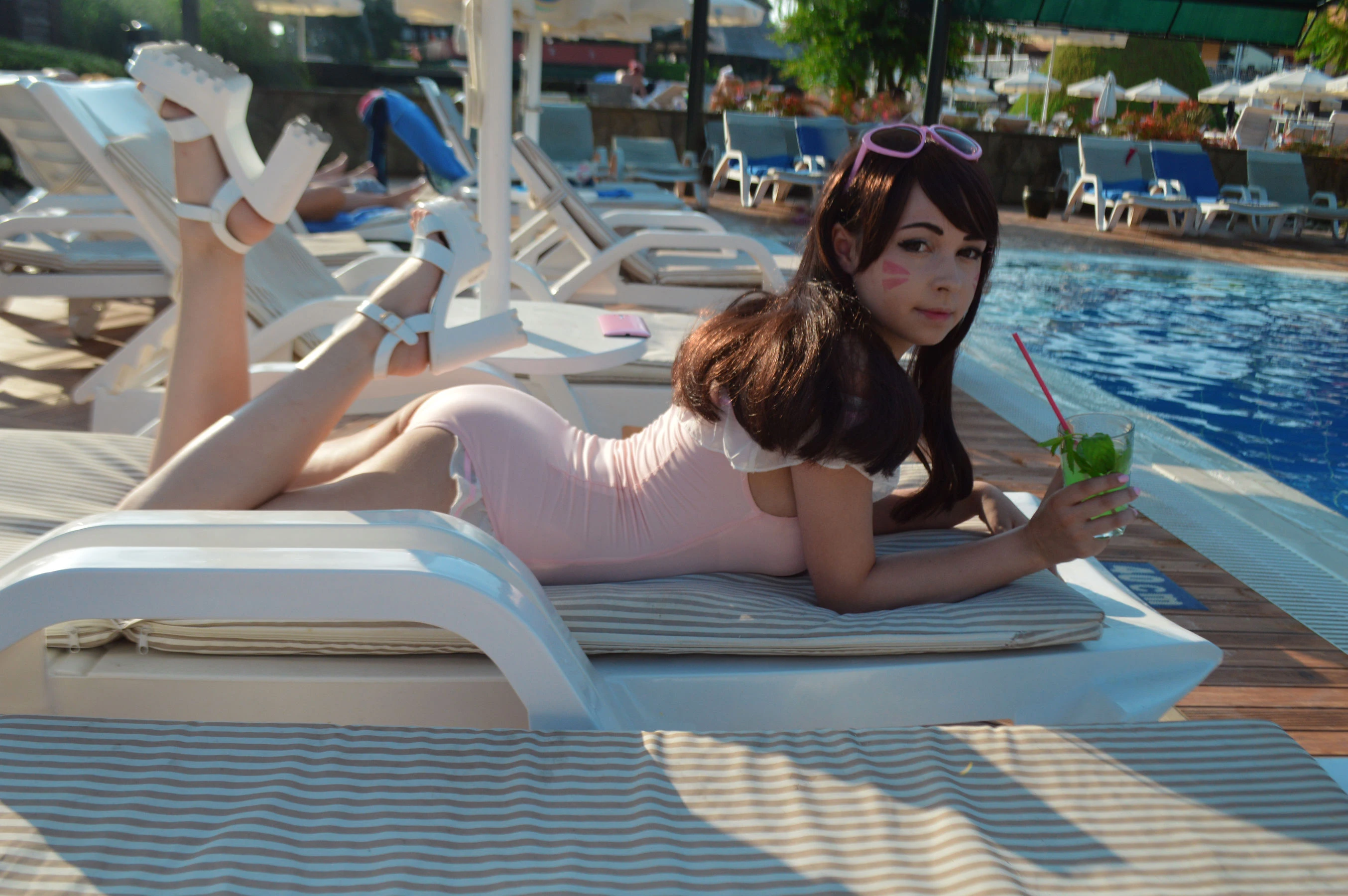 Yoshinobi – Swimsuit D.va-渣男图社