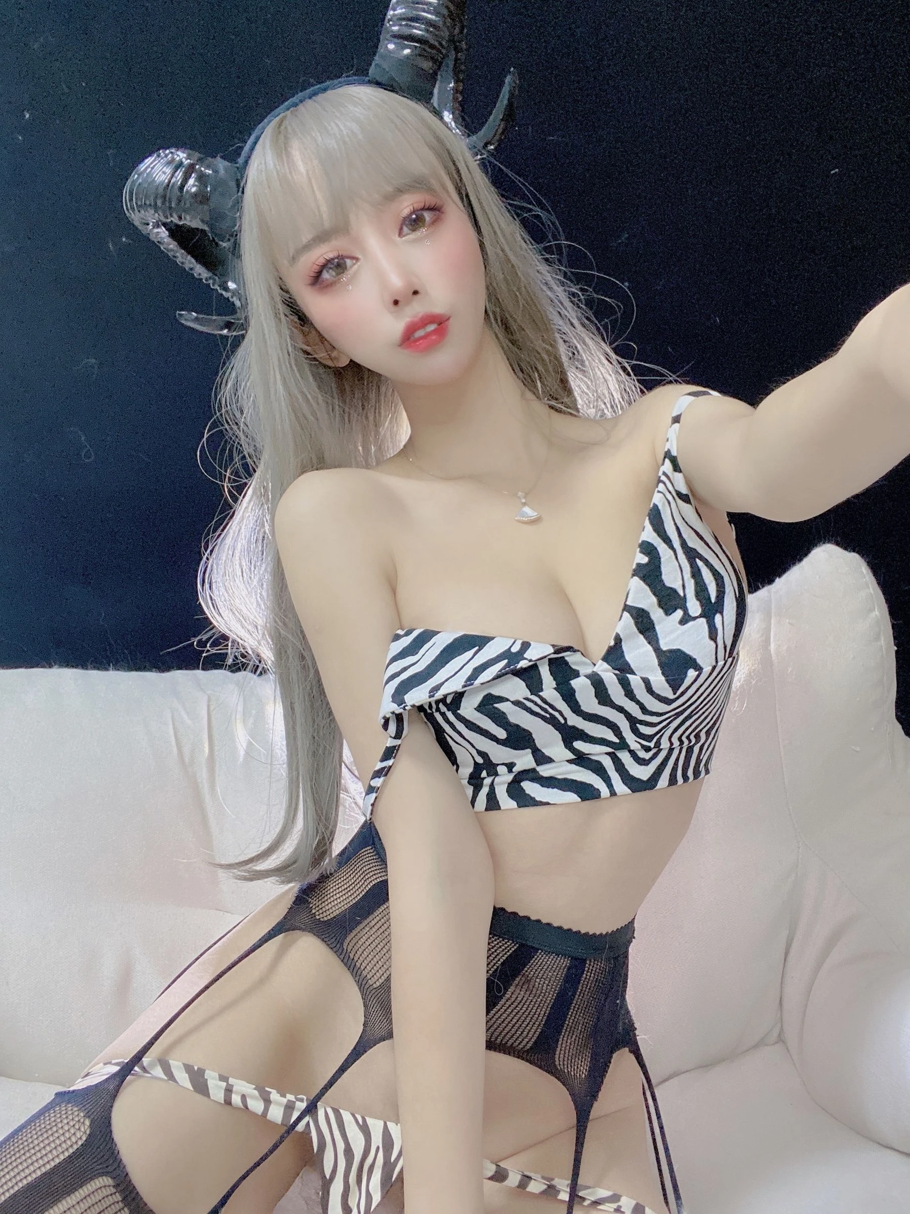 斗鱼米线线sama – 魅魔-渣男图社